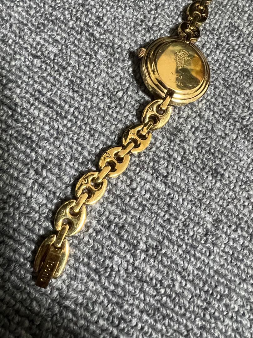 グッチ ベゼル 腕時計 レディース