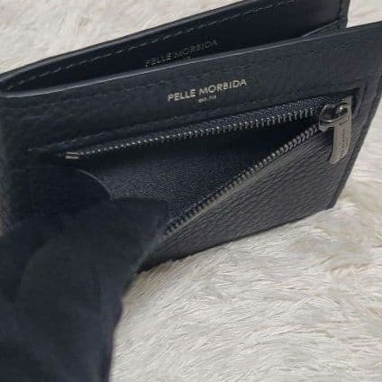 ペッレモルビダ　限定オールブラック コンパクトウォレット 折り財布　本革