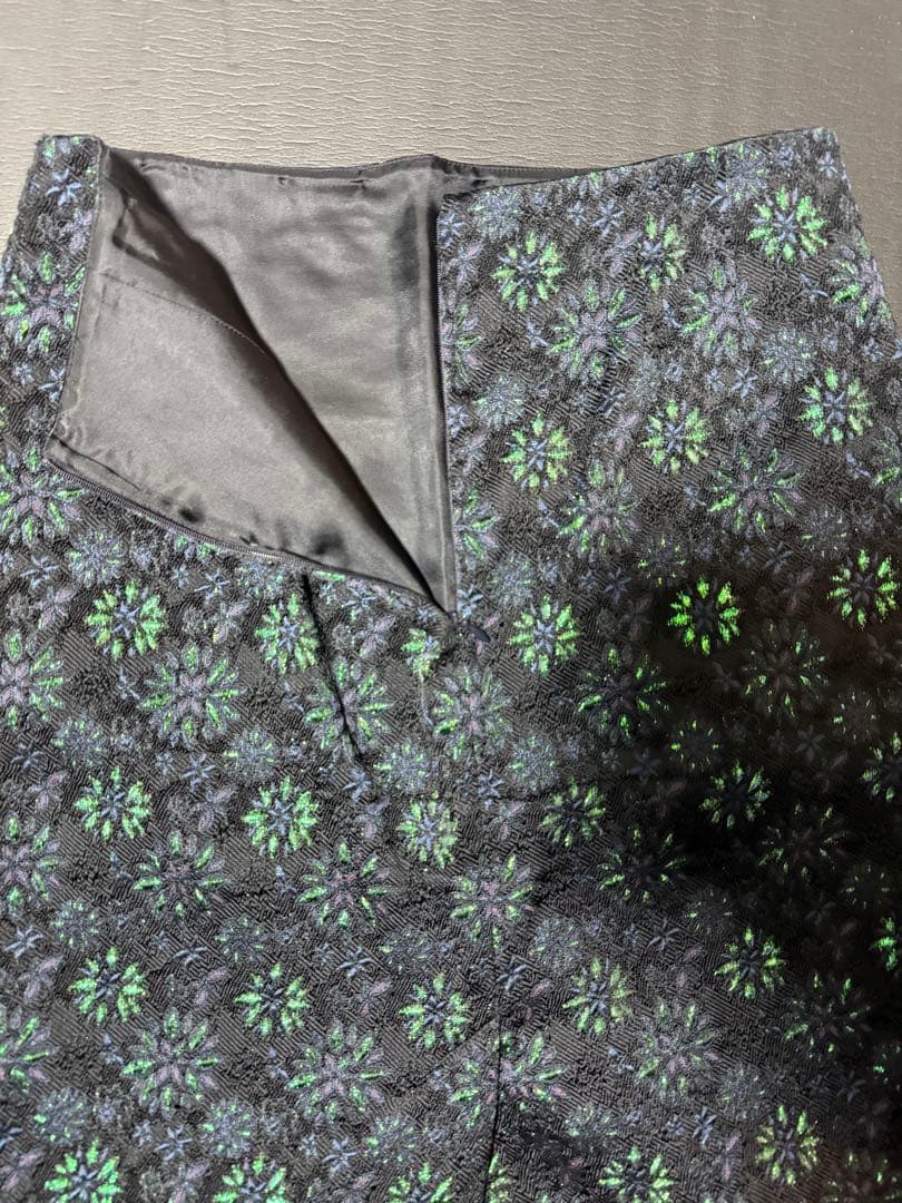 DRIES VAN NOTEN スカート　総柄　ドリスヴァンノッテン