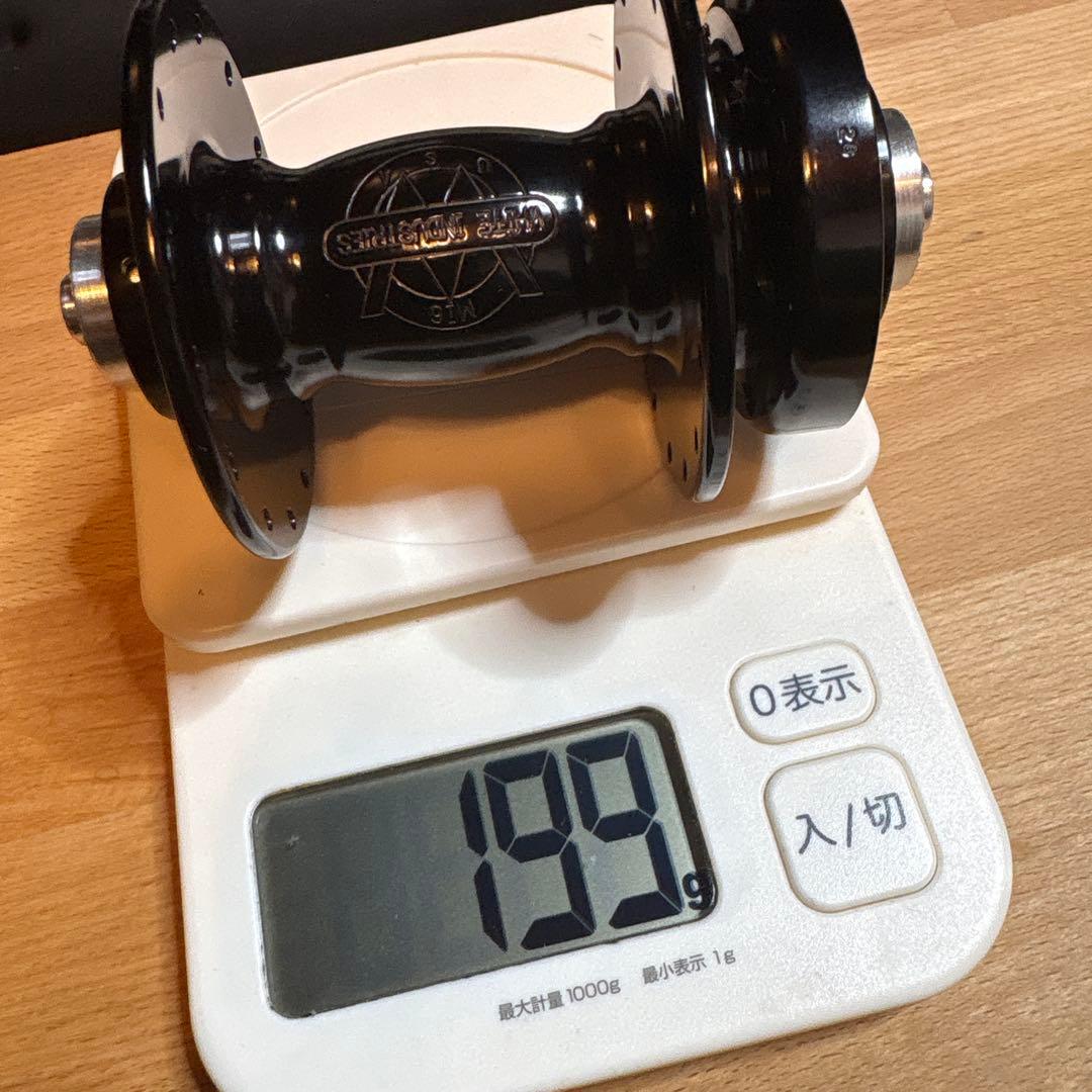 WHITE INDUSTRIES MI6 28hブラック フロントハブ