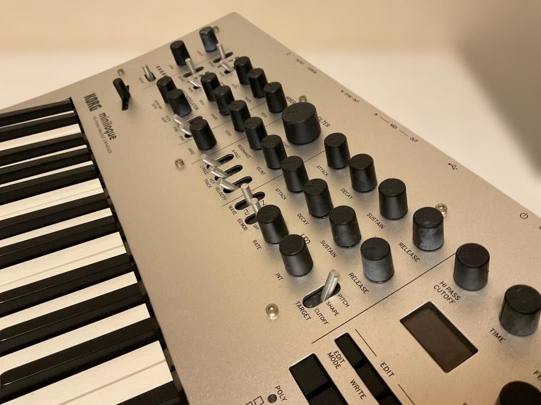 【値下げ】KORG minilogue アナログシンセサイザー