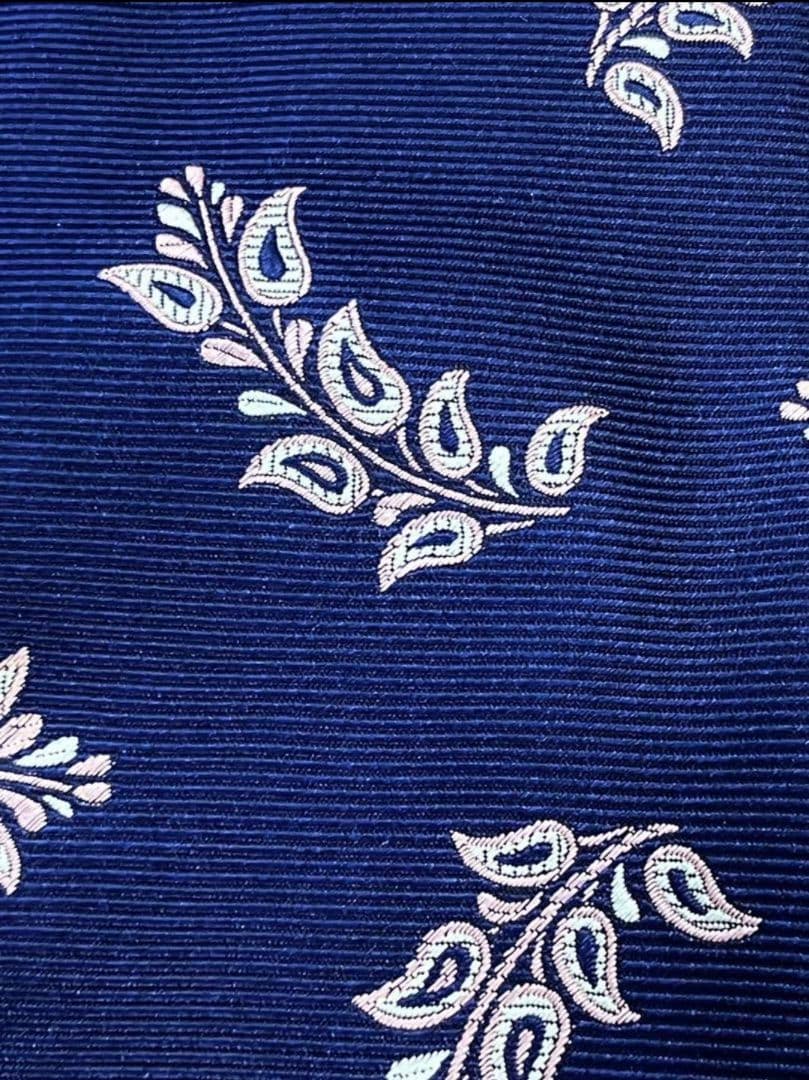 新品未使用 アットヴァンヌッチ　ネイビー 　ボタニカル