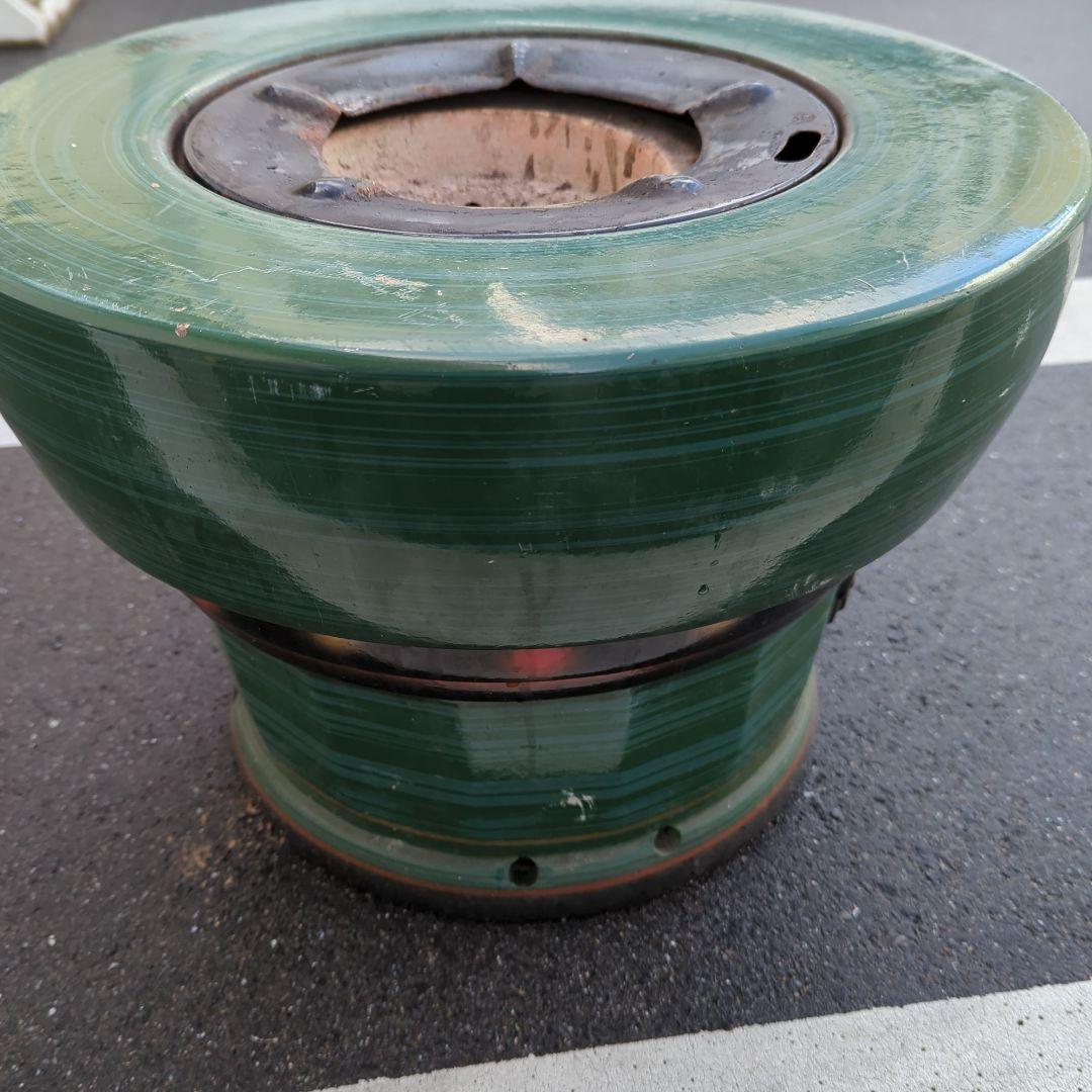 キンカ　レトロ火鉢　練炭火鉢余り出回らないこれからのシーズンに　希少　黒鉄の蓋付