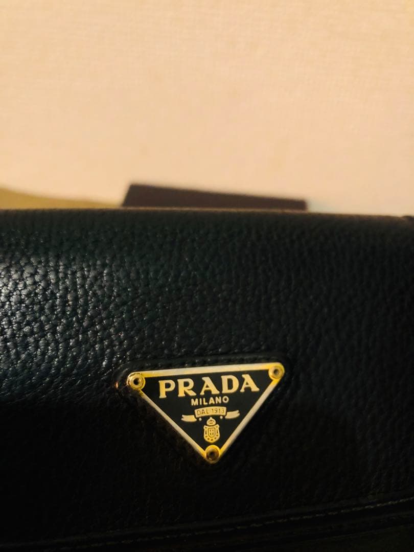 PRADA ブラックレザー 三つ折り財布