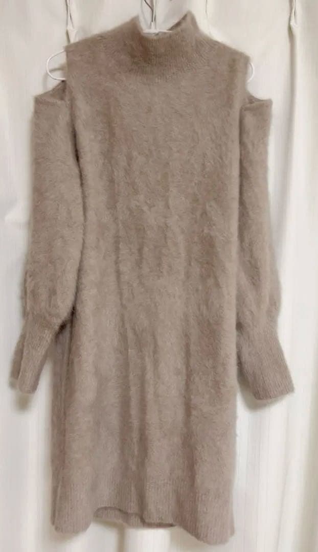 La boutique BonBon カシミヤ スリットショルダー ワンピース