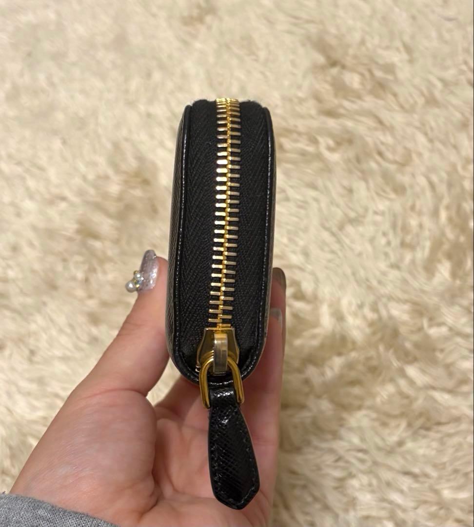 PRADA サフィアーノレザー ケース ブラック