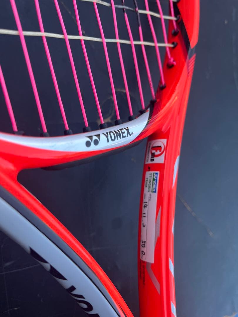 YONEX テニスラケット 赤/黒