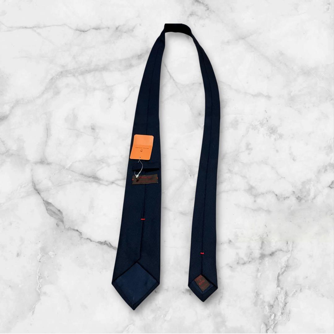 【未使用】fiorio フィオリオ　ネクタイ　ソリッド　紺　タグ付き