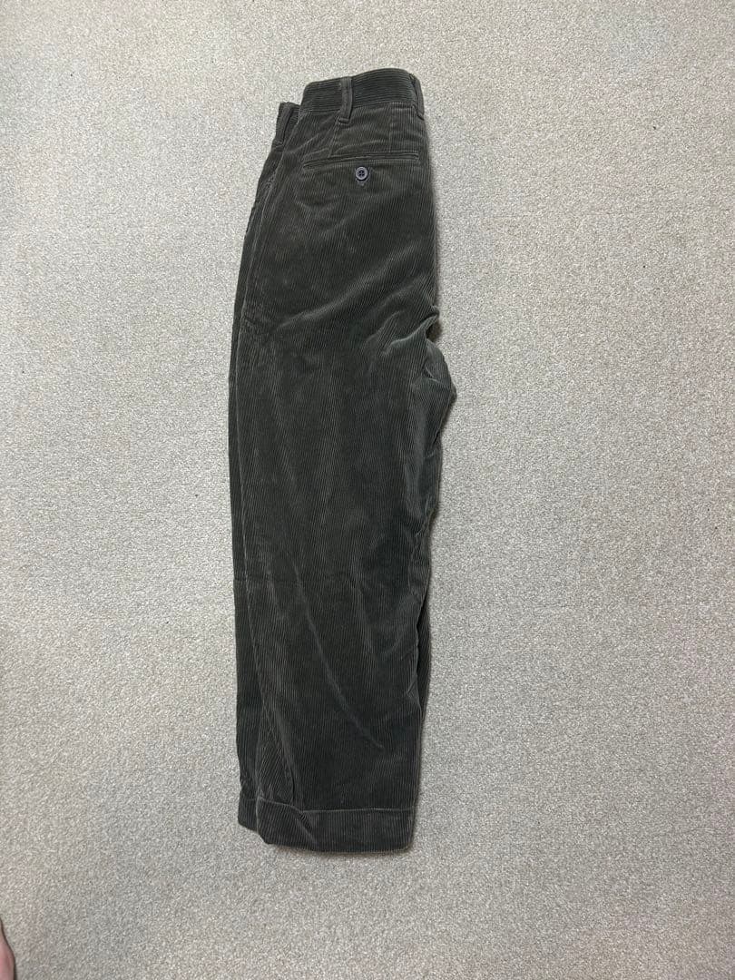 【ほぼ未使用】 BEAMS 2プリーツコーデュロイパンツ　ダークグリーン