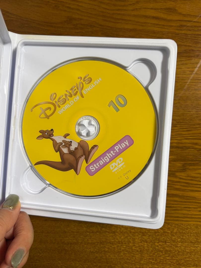 再度値下げ‼️DWE ディズニー英語システム　正規購入DVD／CD／本