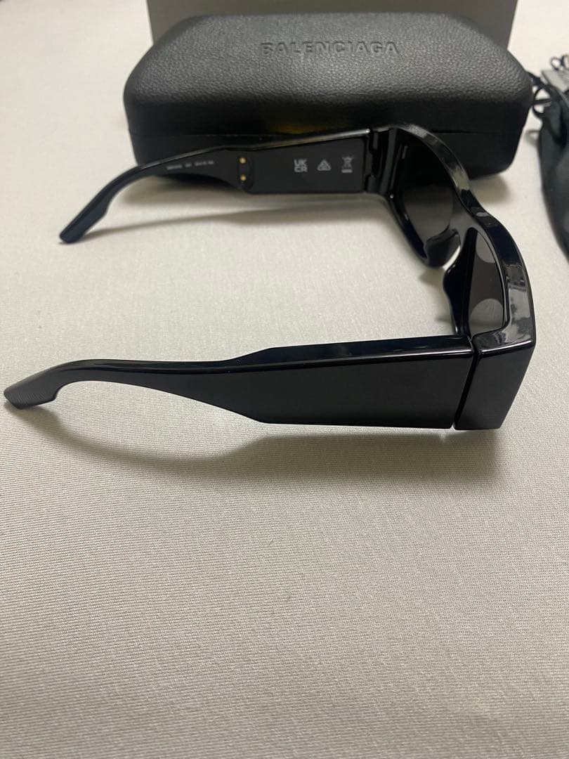 バレンシアガ led サングラス