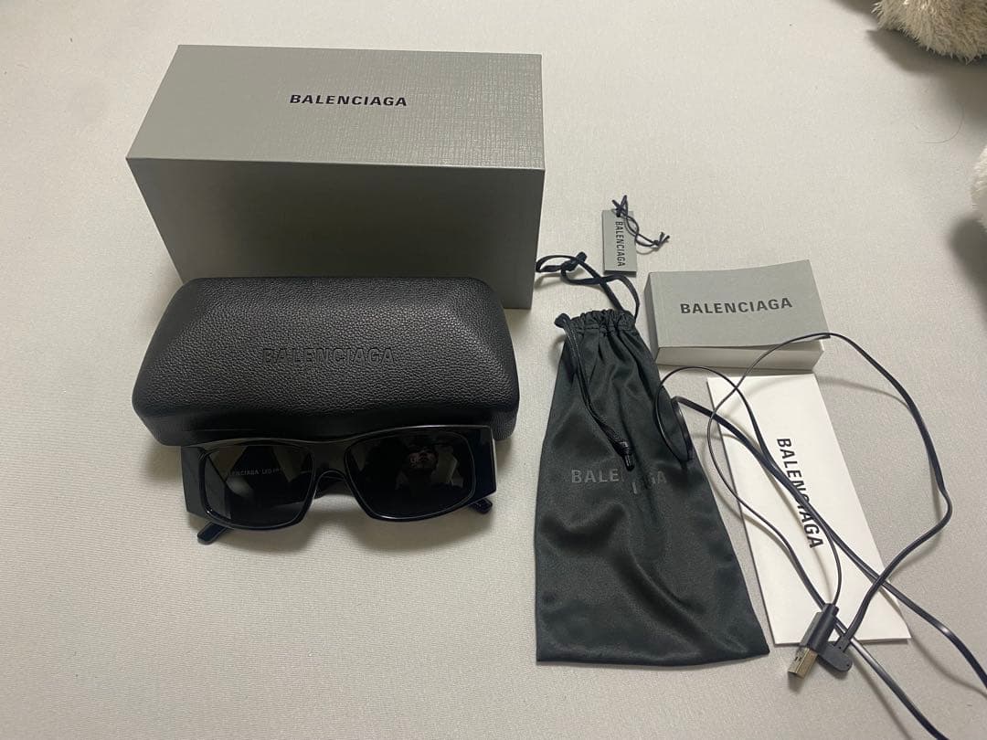 バレンシアガ led サングラス