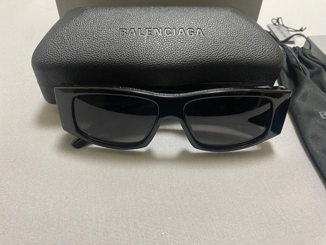 バレンシアガ led サングラス