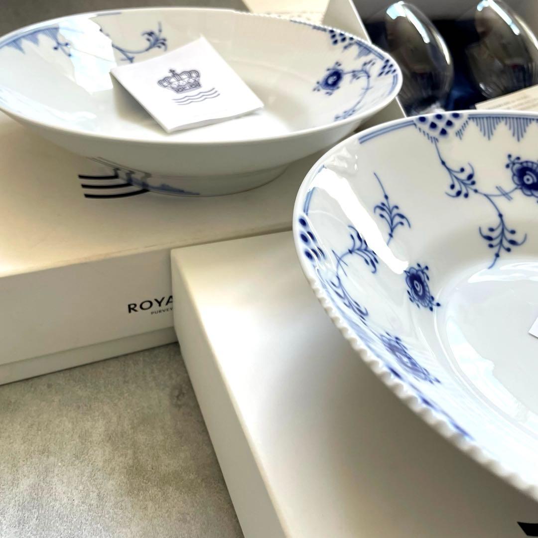 ロイヤルコペンハーゲンブルーエレメンツ ディープ プレート2枚＋ワイングラス2脚