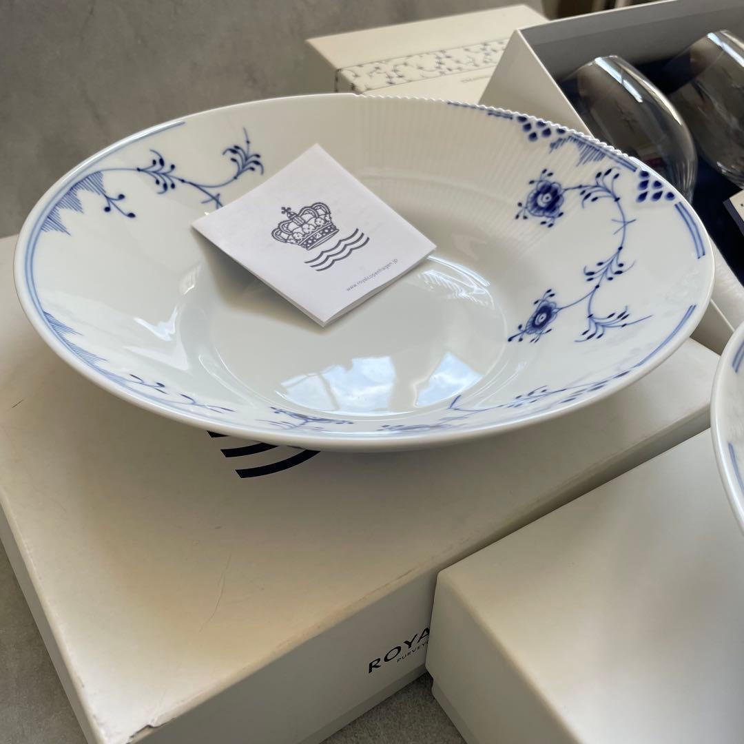 ロイヤルコペンハーゲンブルーエレメンツ ディープ プレート2枚＋ワイングラス2脚