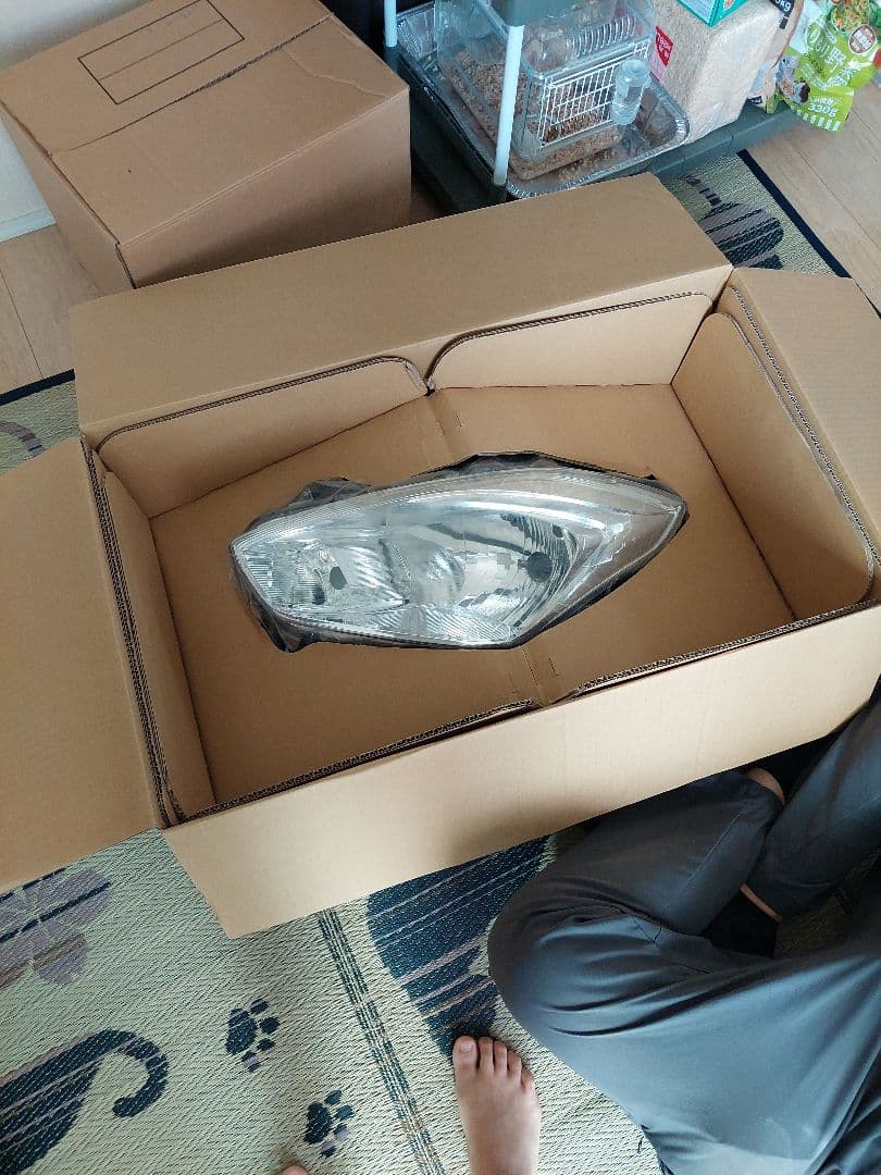 中古品 スイフト ZC83S 左 ヘッドライト ハロゲン