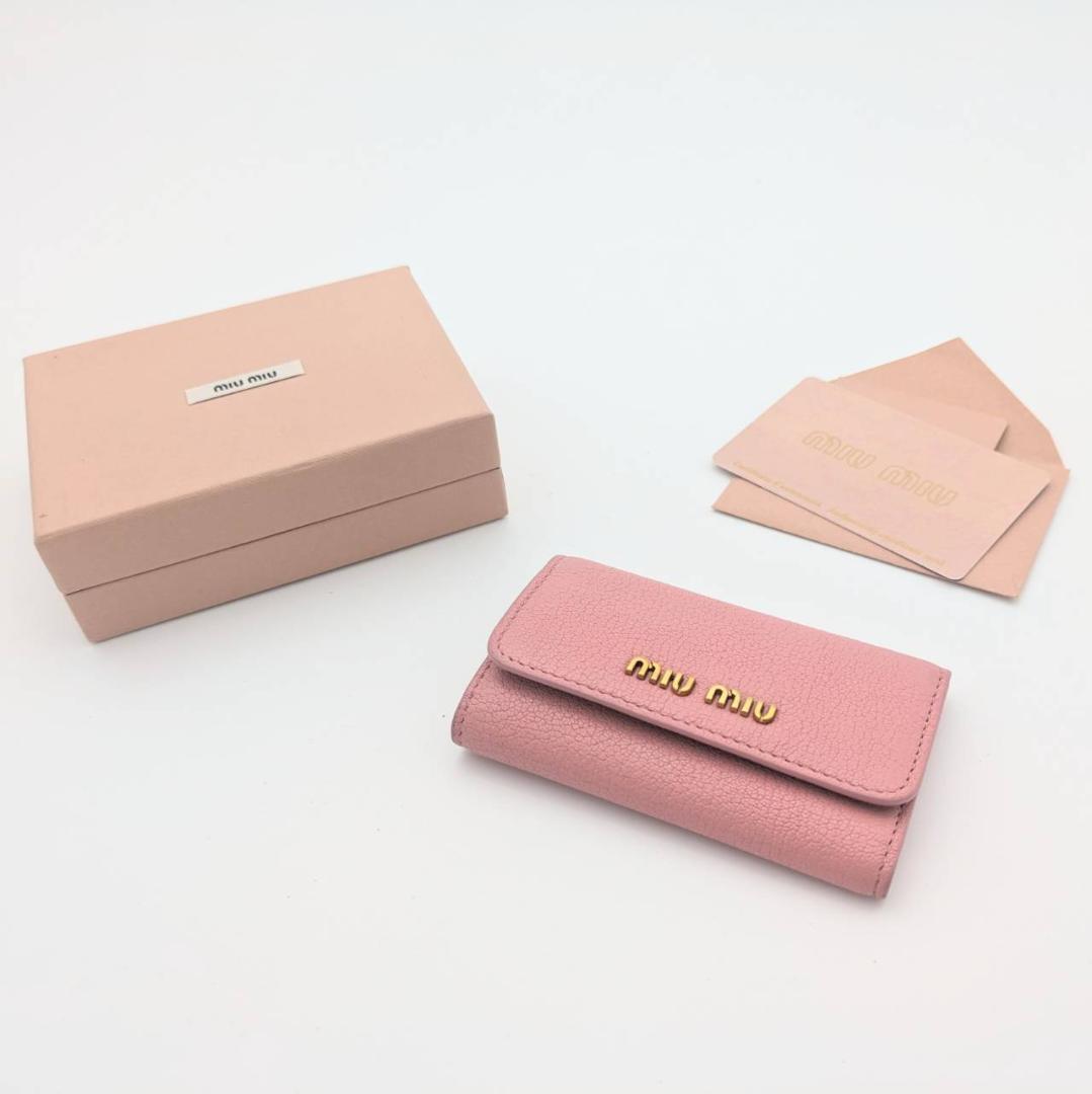 【極美品】MIUMIU ミュウミュウ レザー キーケース バイカラー　ピンク