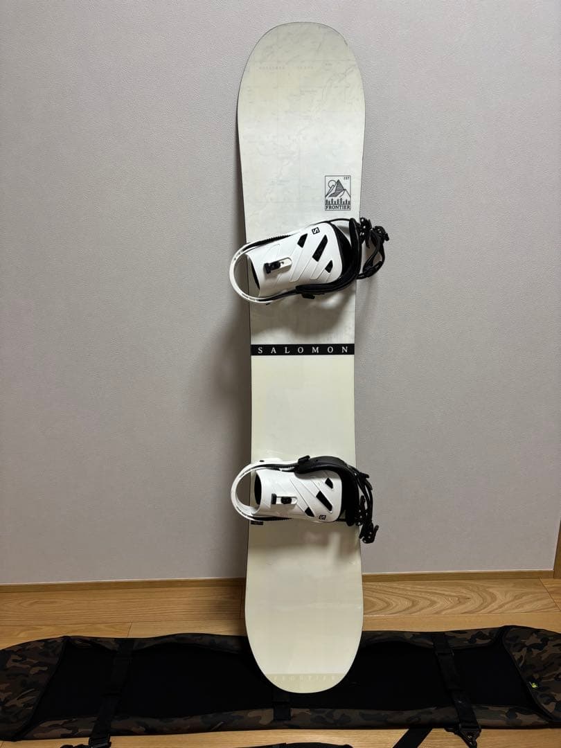 SALOMON スノーボード ホワイト　157cm