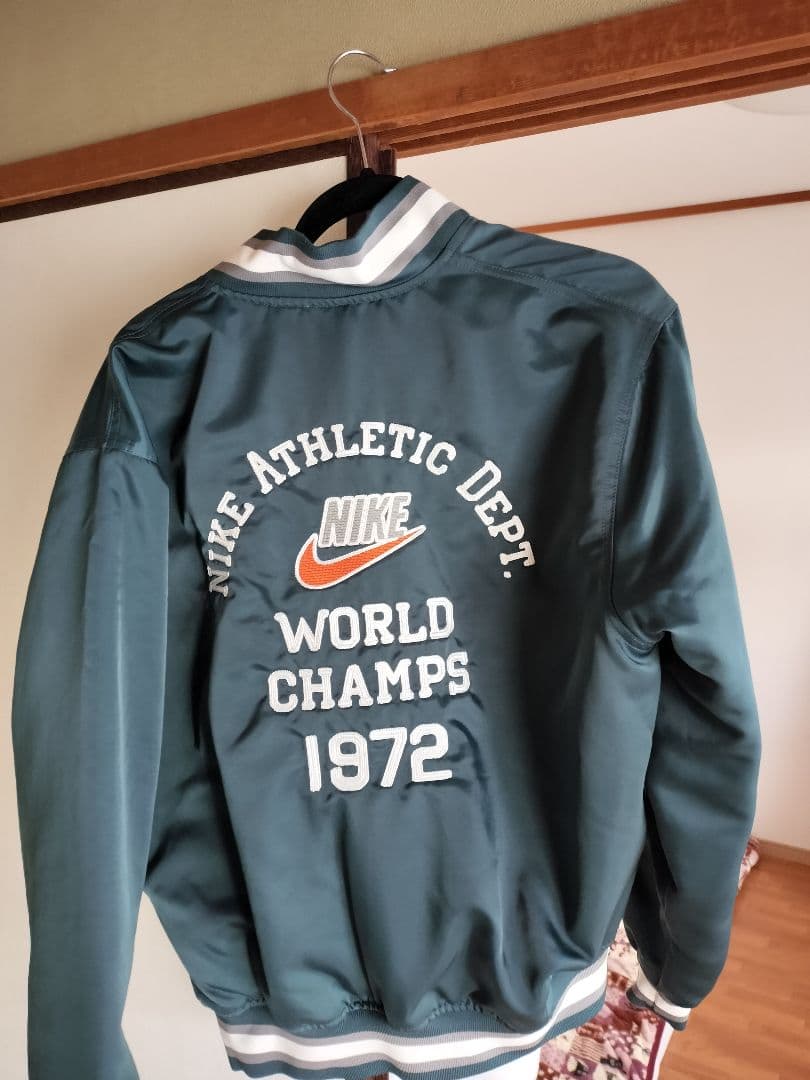 Nike スタジャン グリーン 1972年ワールドチャンプ