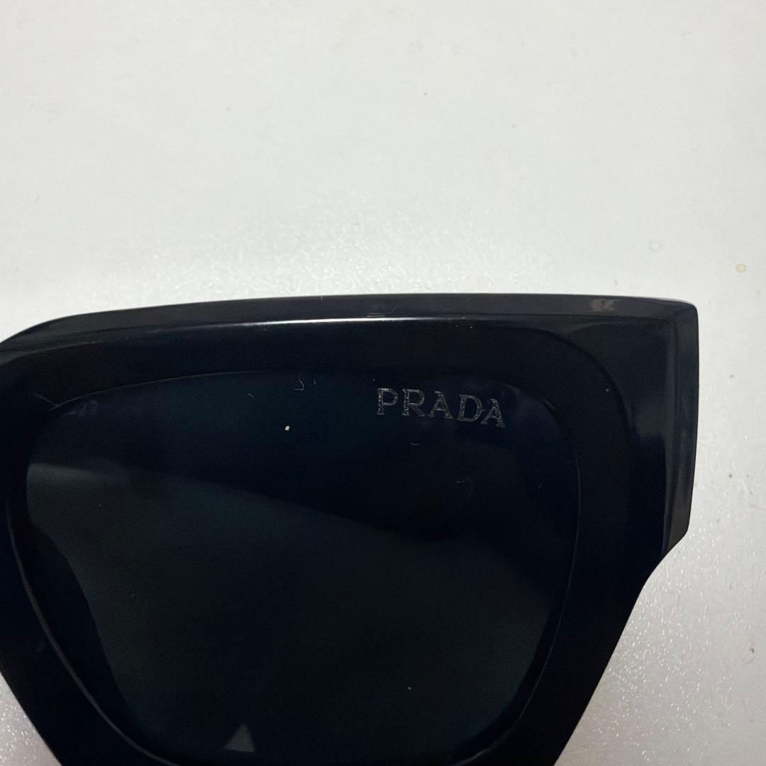 破格‼️ PRADA サングラス　定価72000円