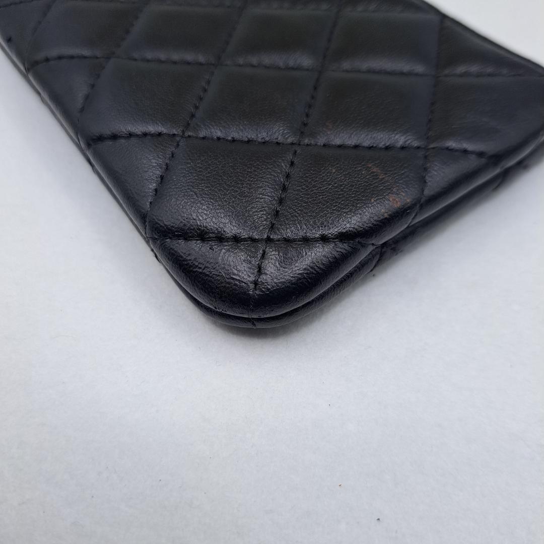 CHANEL　ケース　マトラッセ　ブラック　キルティング