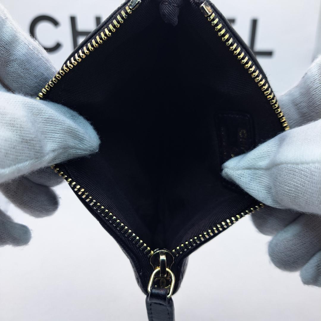 CHANEL　ケース　マトラッセ　ブラック　キルティング