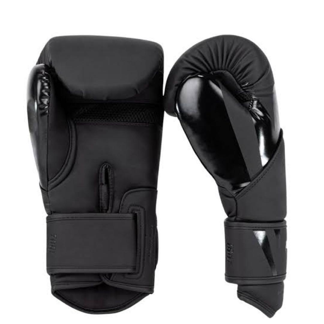 Venum ボクシンググローブ ブラック