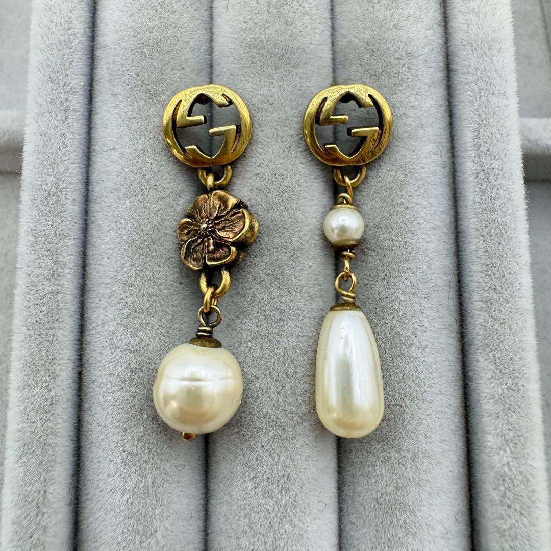 【人気】GUCCI インターロッキングG ピアス　パール　フラワー　ゴールド