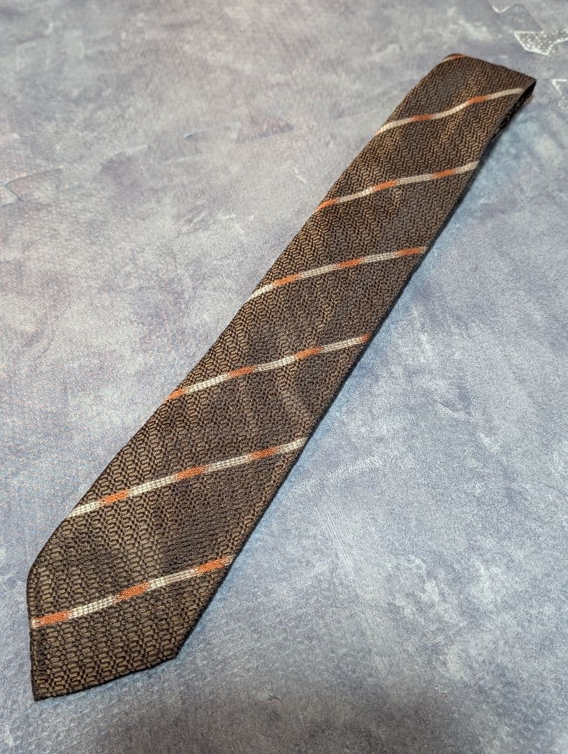 【美品】アットヴァンヌッチセッテピエゲタイ