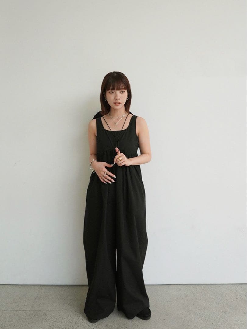 新品 タグ類無しanuke Cotton Gather Combinaison