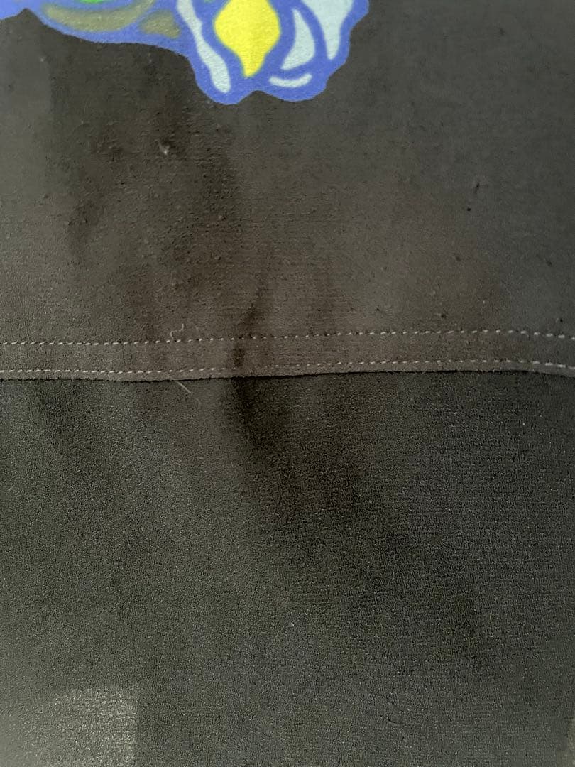 トクコプルミエブォル花柄フレアチュニック黒(訳あり)