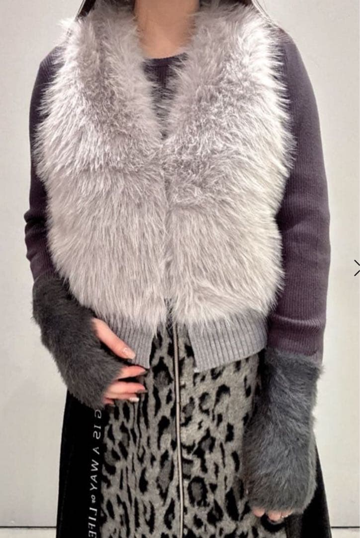 【新品未使用】RADIATE ファードッキングニットベスト（ライトグレー）