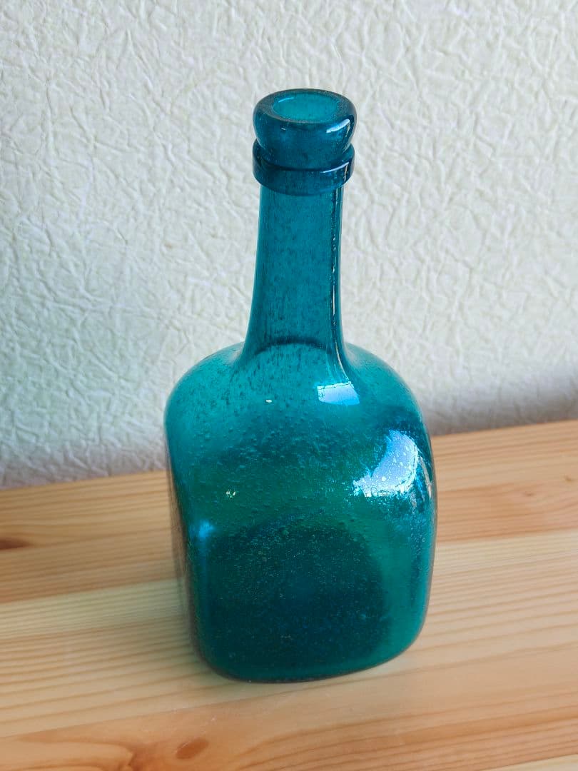 倉敷ガラス　小谷真三　吹きガラス　飾り瓶　花瓶　花入