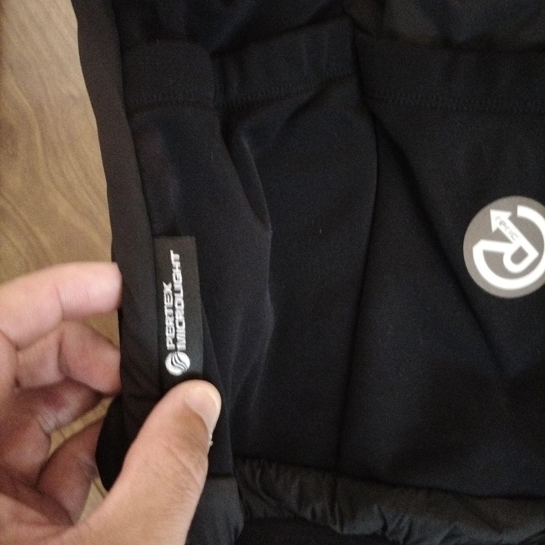 レア 新品 レディースS reric レリック インサレーション 長袖 ブラック