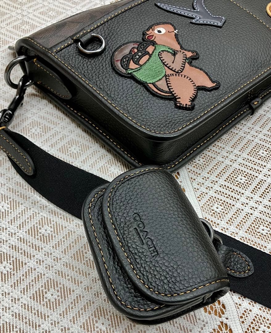 る*こ様 COACH/コーチ◆刺繍デザイン 小物入れ付 ショルダーバッグ◆多