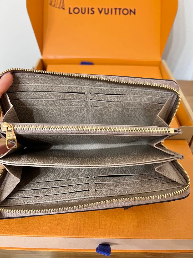 みっち　　ルイヴィトン　アンプラント　ジッピーウォレット
