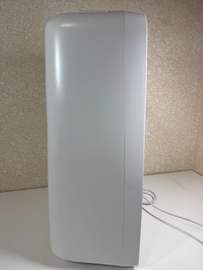 美品 SHARP 2023年製 除湿器 CV-P71-W ホワイト