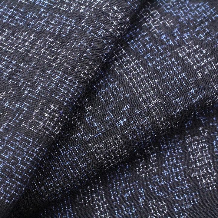 【重要無形文化財　本場結城紬】 ～百亀甲絣～　お洒落な雪輪文　新品のお着物です