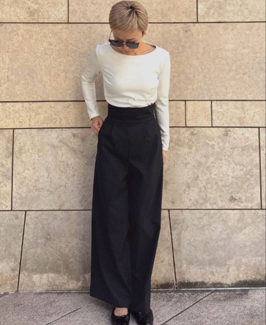 JENNE美バストライン裏起毛カットソー/ホワイト/S新品未使用ジェンヌ長袖