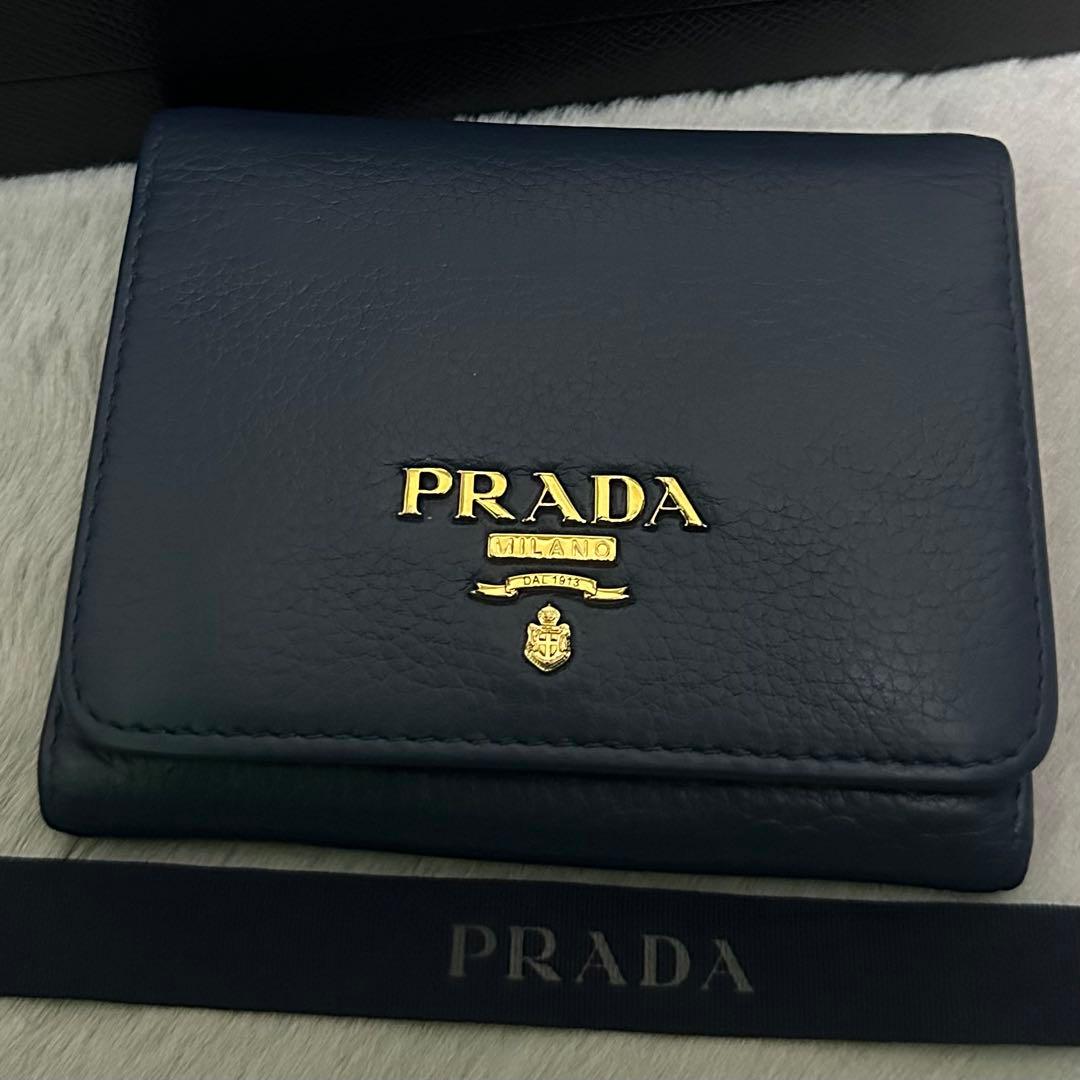 PRADA プラダ　折り財布　ゴールドロゴ　ブルー　シボ革