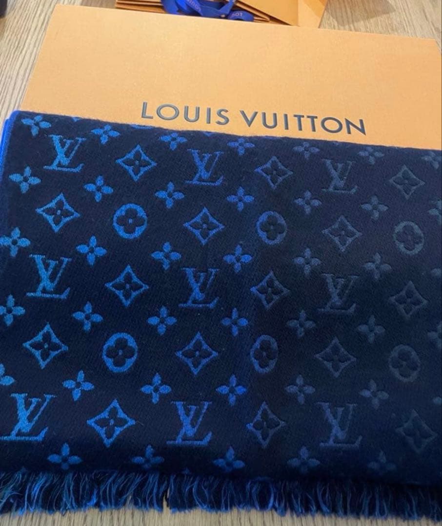 Louis Vuitton マフラー　エシャルプ グラディエント　M76823