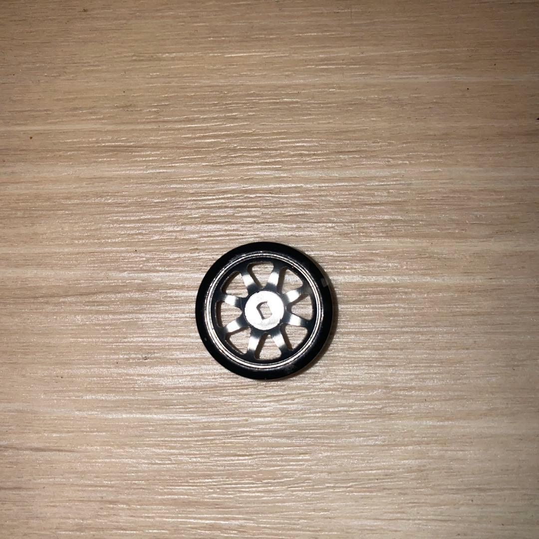 t*9様 超希少 廃盤？レア ミニッツAWD用アルミホイール新品ドリフトタイヤ付