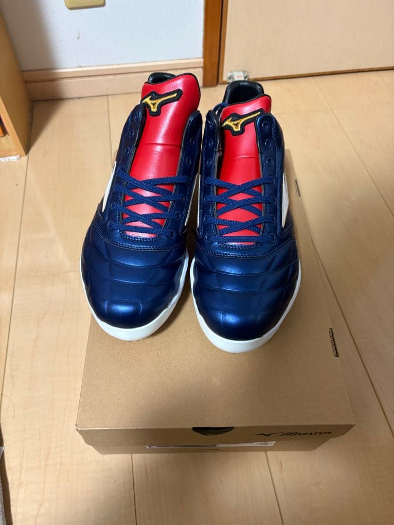 ミズノプロ クッションレボプロ　28.5サムライジャパンカラー