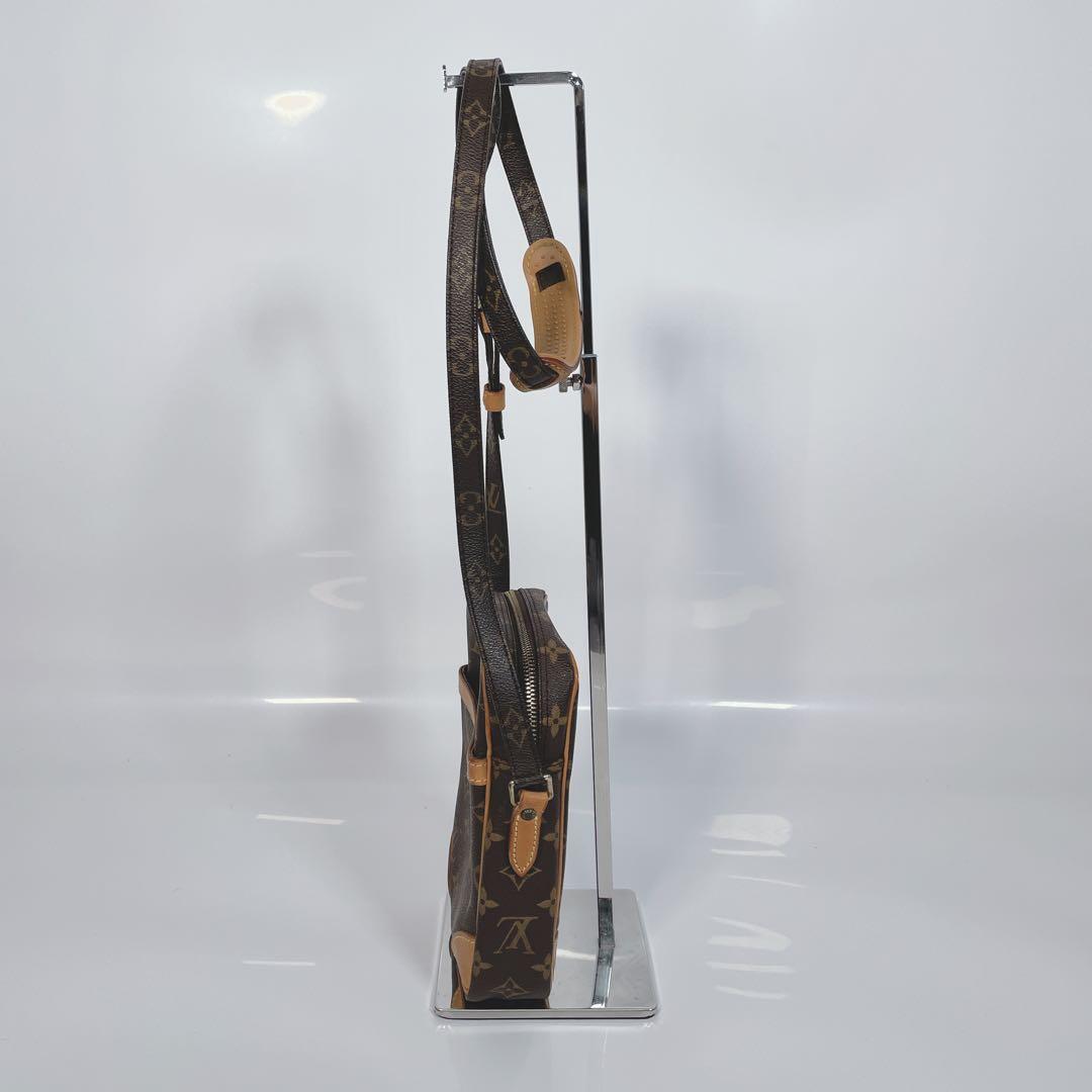 Louis Vuitton モノグラム ショルダーバッグ　ダヌーブ　ルイヴィトン