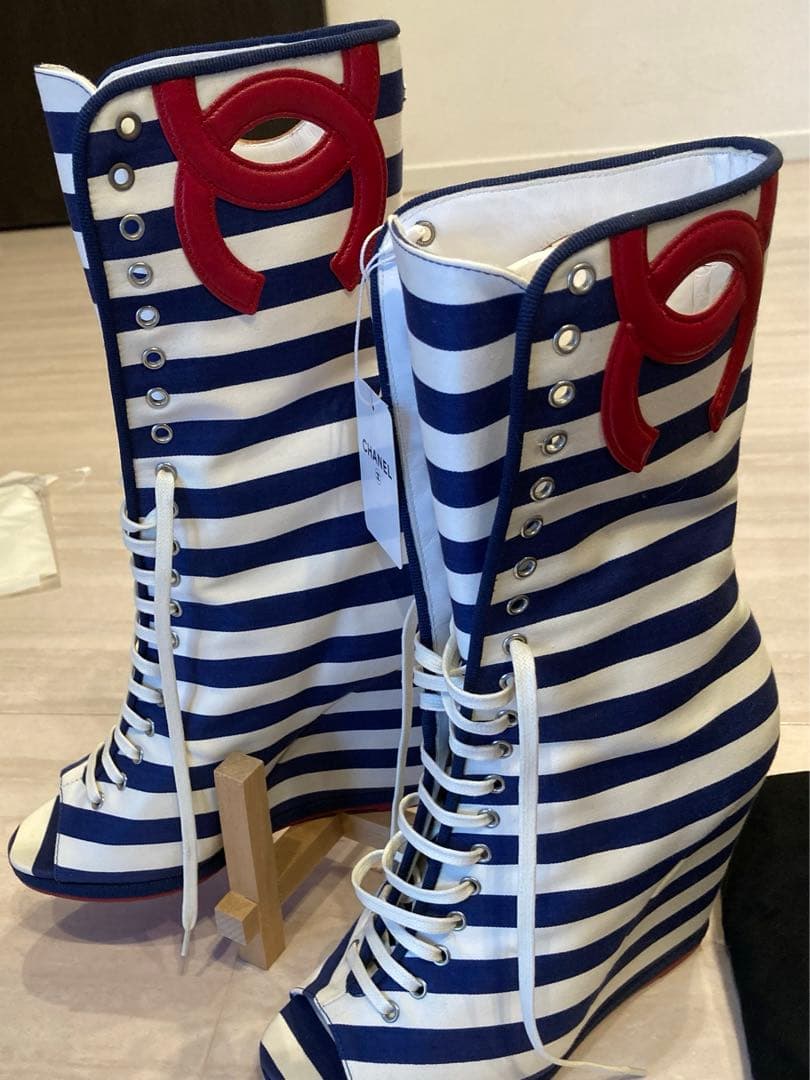 Chanel ショートブーツ