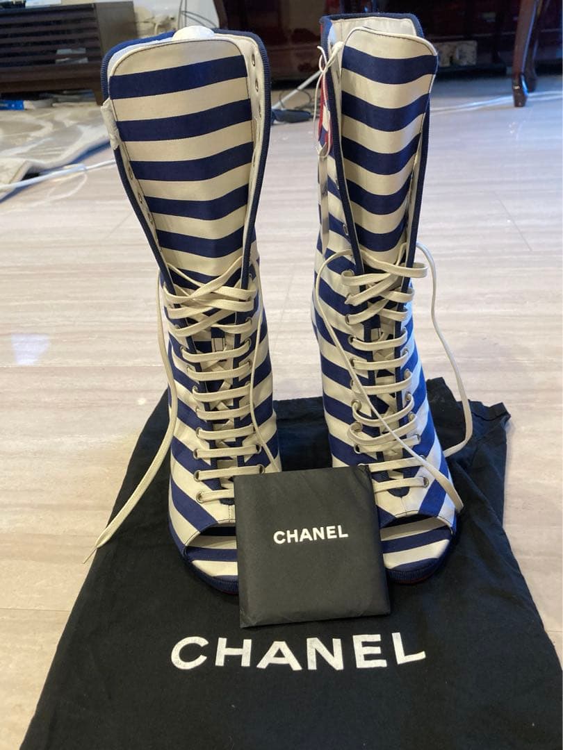 Chanel ショートブーツ