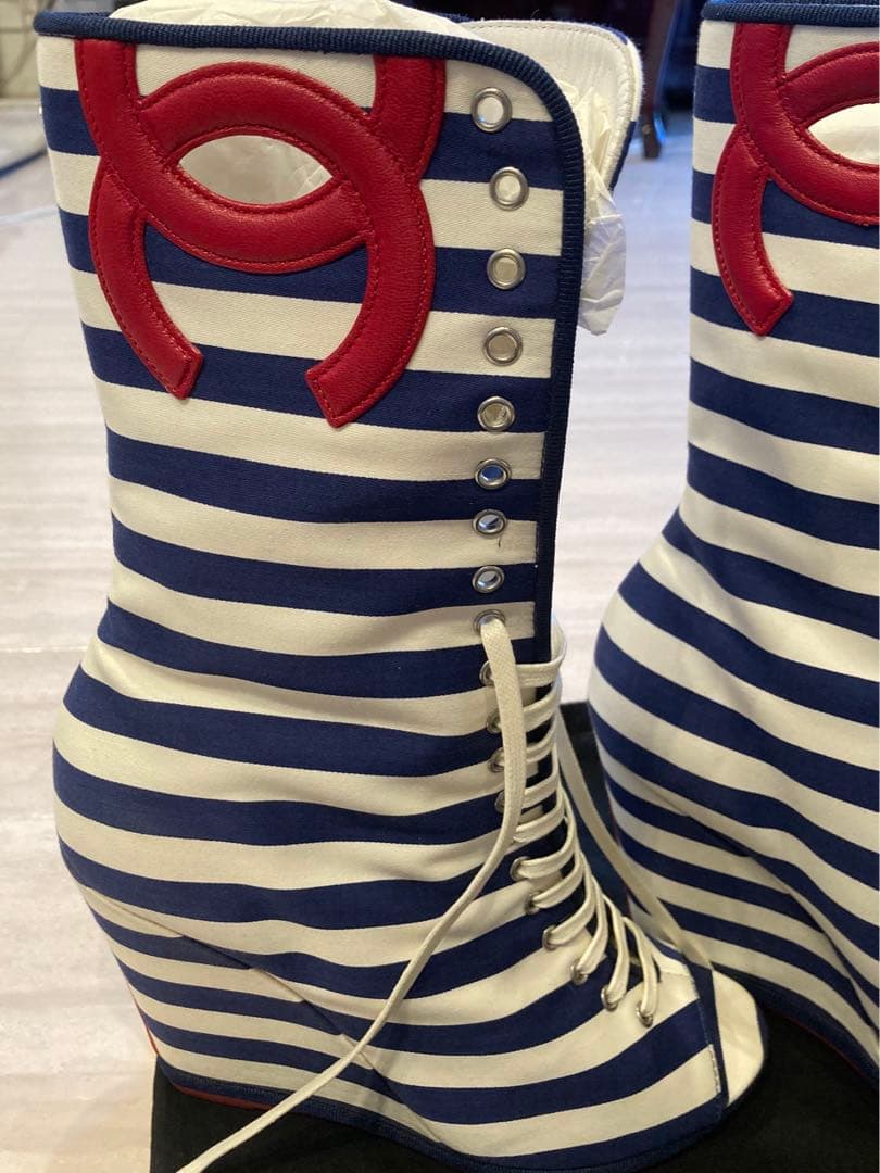 Chanel ショートブーツ