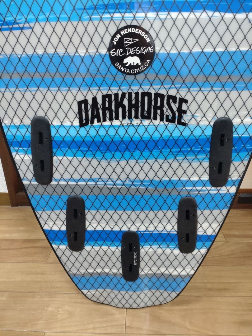 【まっちゃん】SIC DARKHORSE サーフボード　6.8ft