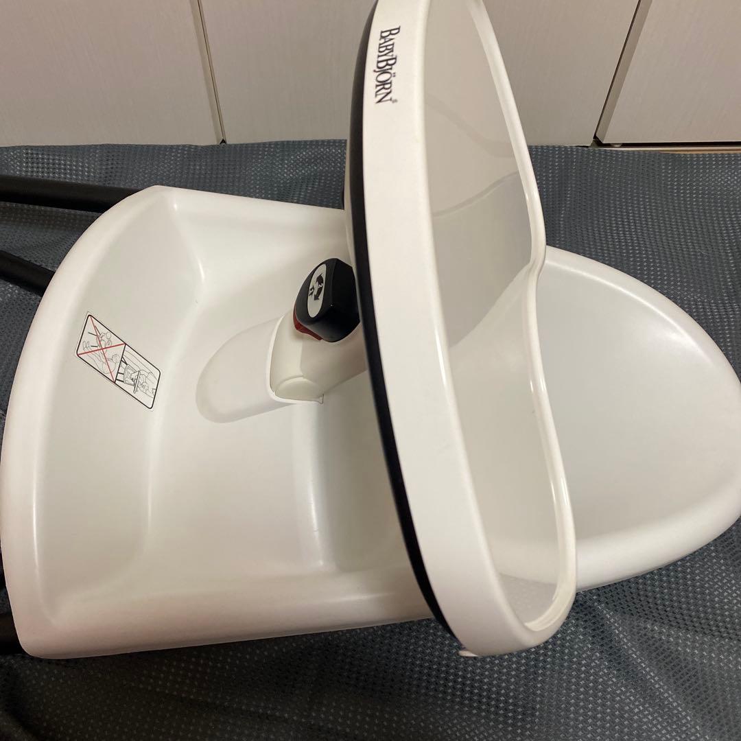 【美品・廃盤】Baby Bjorn 折りたたみ ベビーチェア ホワイト