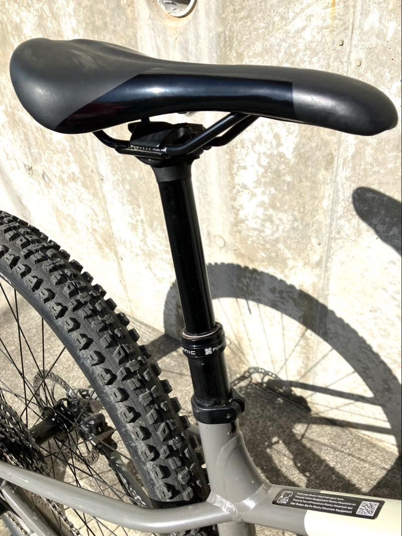 新品同様ハードテールマウンテンバイク